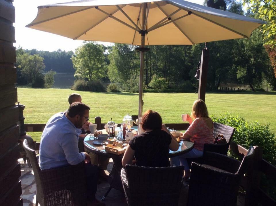 Spruce Lake Sauviat-sur-Vige エクステリア 写真